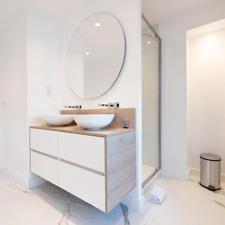 Cia - Flat In Louvre Museum With Balcony דירה פריז